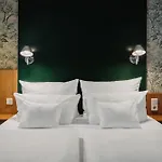 Grimm's Mitte 3*