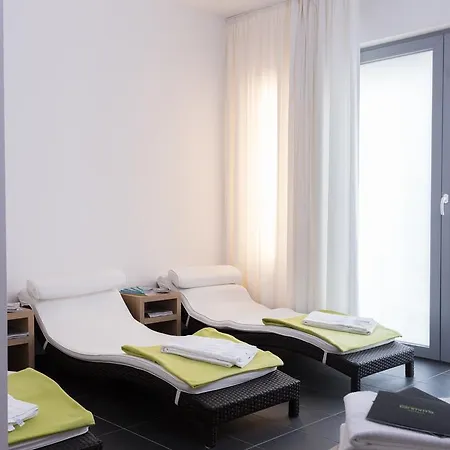 Hotel Grimm's Mitte 3*