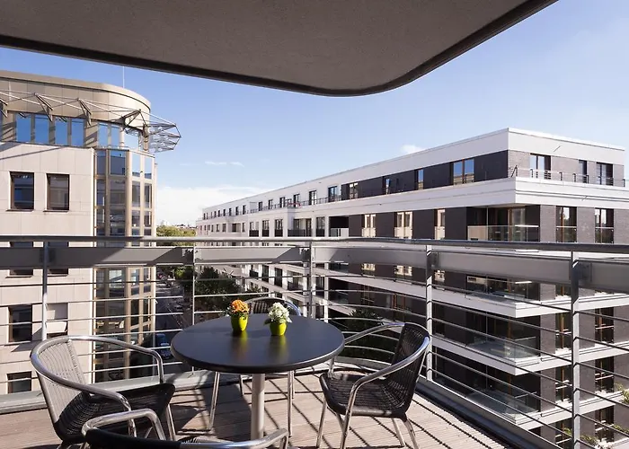 Отель Grimm's Mitte